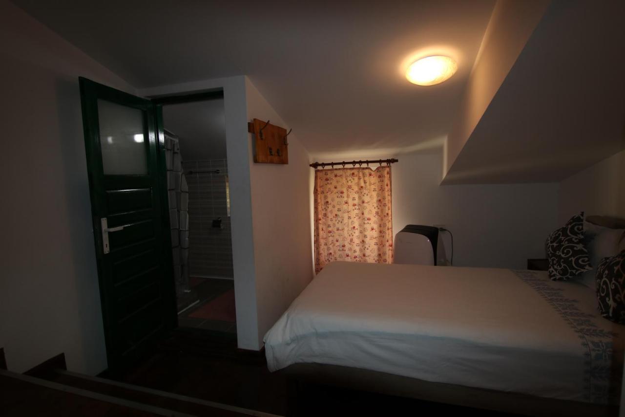 B&B Duo Caffe Baneasa Bukarest Eksteriør billede
